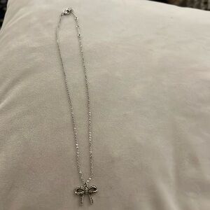 Swarovski bow necklace 16.5 inch silver chain